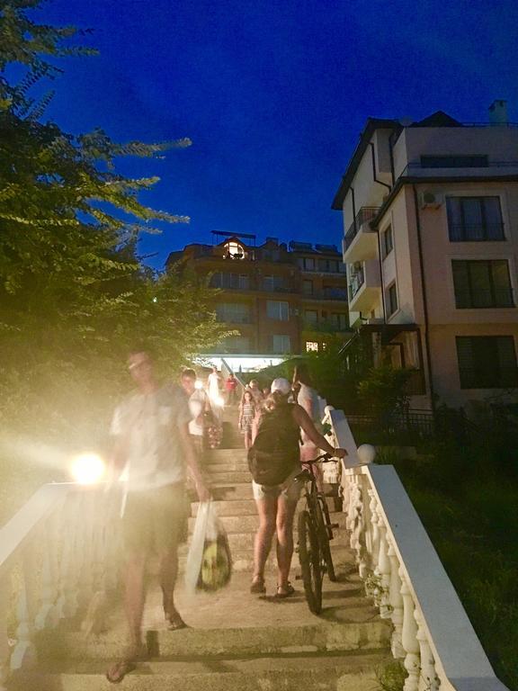 Готель Dream House Царево Екстер'єр фото